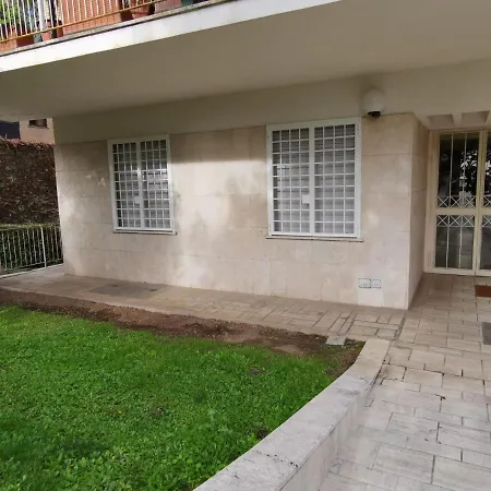 Domus B Corso Francia Διαμέρισμα