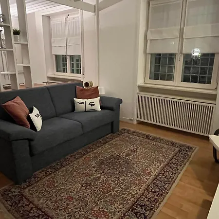 Domus B Corso Francia *