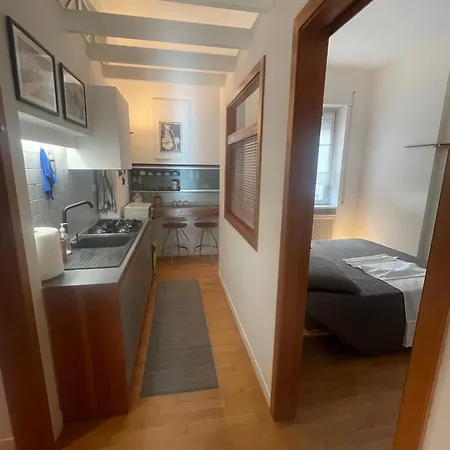Appartement Domus B Corso Francia Rome